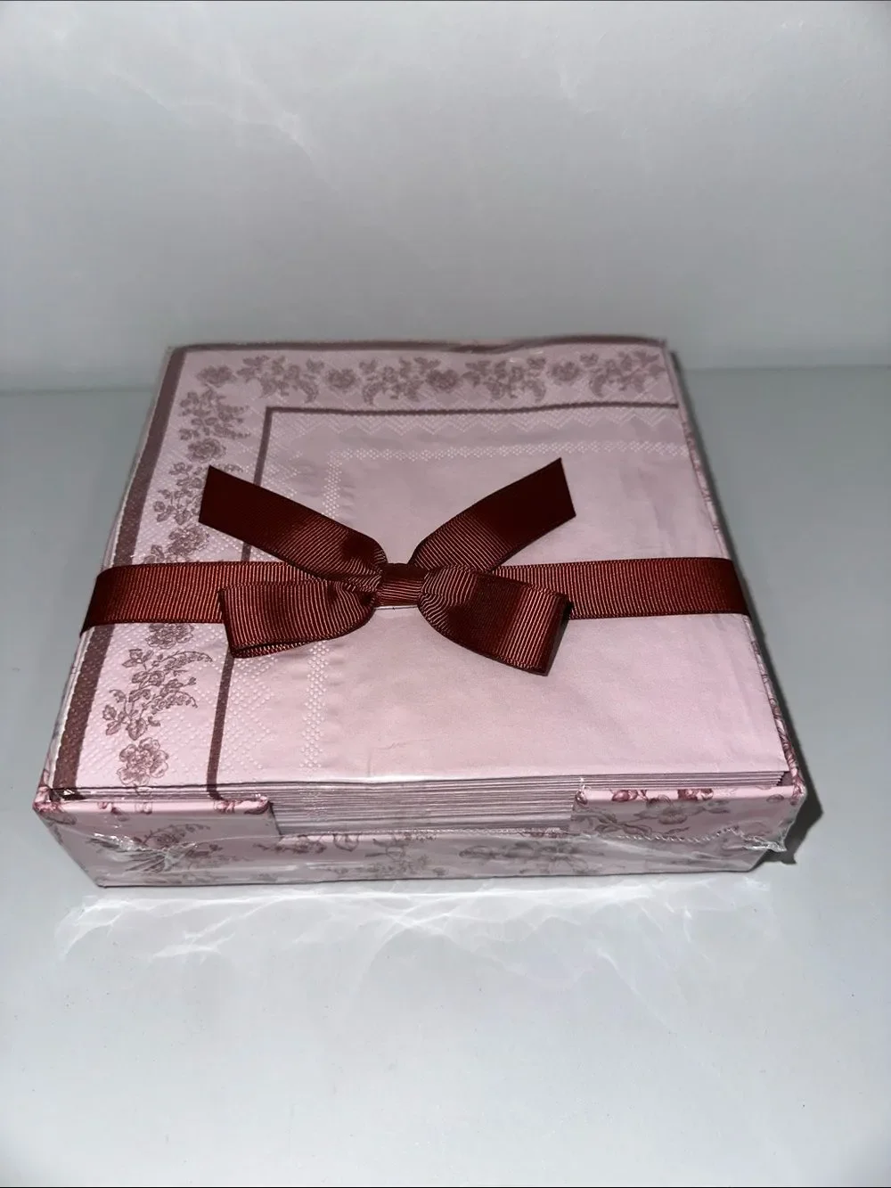 LAURA ASHLEY pink burgundy toile floral 40 x 2 Square & Guest Napkins in a Box